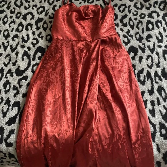 Polyester - Picture 2 of 4